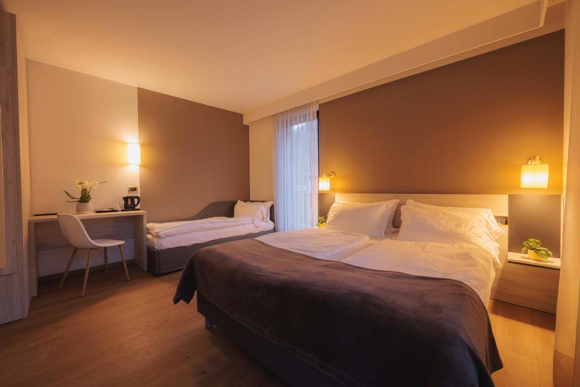 פינזולו Hotel Binelli מראה חיצוני תמונה