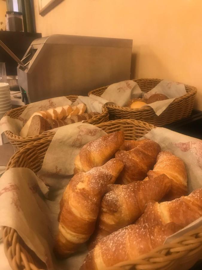 פינזולו Hotel Binelli מראה חיצוני תמונה